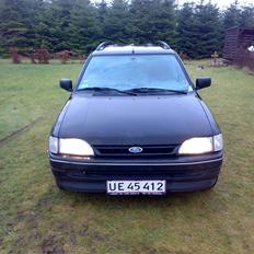 Ford Escort stc. 1.6 | SOLGT