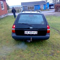 Ford Escort stc. 1.6 | SOLGT