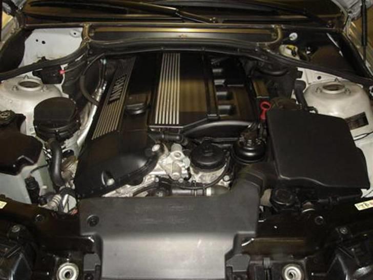 BMW 330Ci SMG II M-Pakke II - R6 ;) billede 9