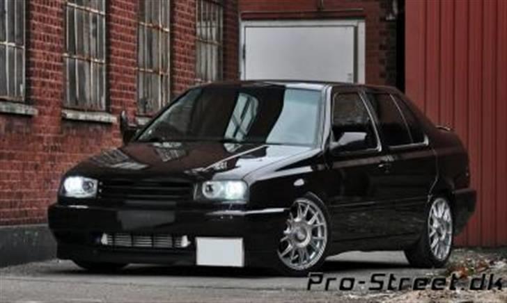 VW Vento G60 *SOLGT* billede 1