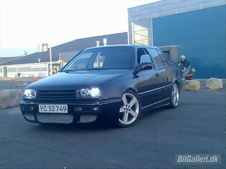 VW Vento G60 *SOLGT* billede 13