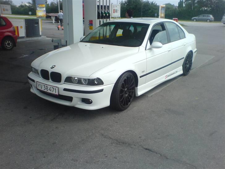 BMW 523 e39 billede 1