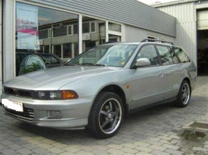 Mitsubishi galant 2,0 glsi 16v SOLGT billede 2
