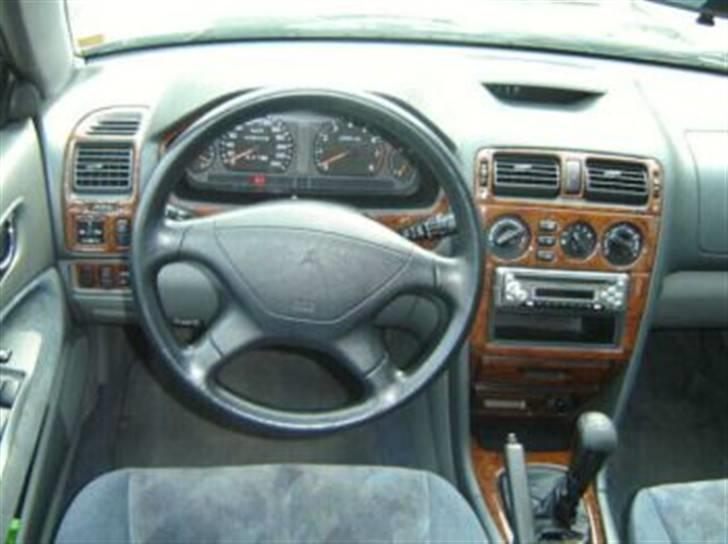 Mitsubishi galant 2,0 glsi 16v SOLGT billede 3