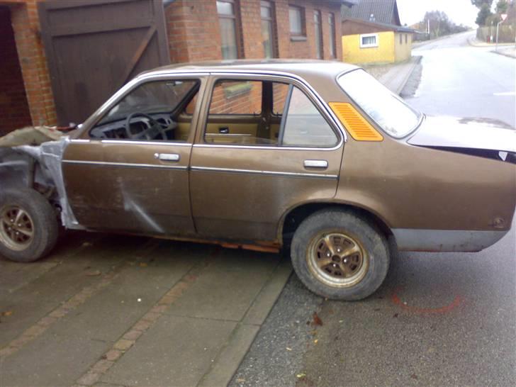 Opel kadett c 4dør "solgt" billede 3