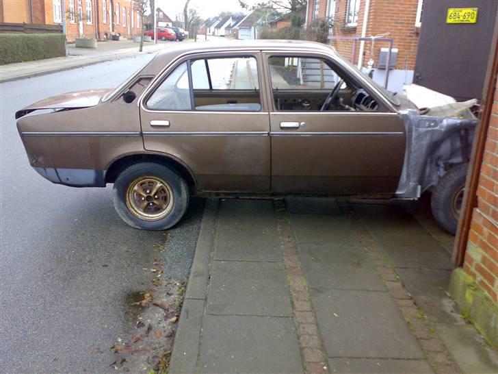 Opel kadett c 4dør "solgt" billede 4