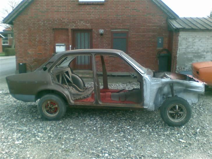 Opel kadett c 4dør "solgt" billede 8