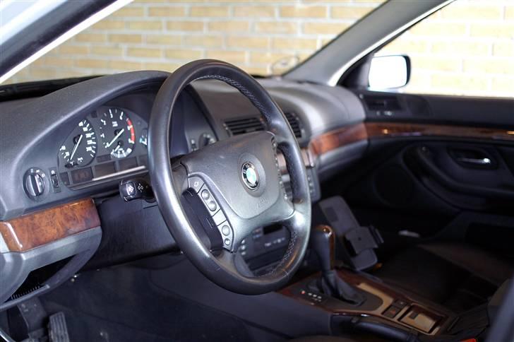 BMW E39 525dA Touring *SOLGT* billede 6
