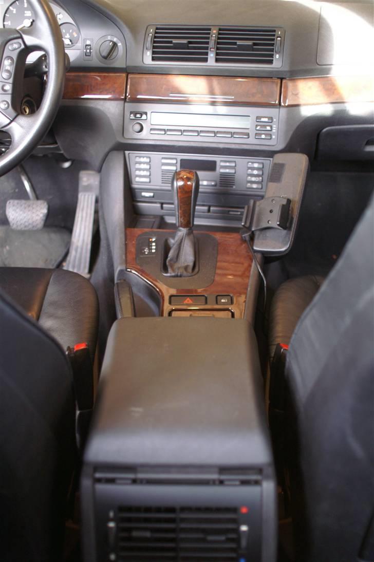 BMW E39 525dA Touring *SOLGT* billede 7