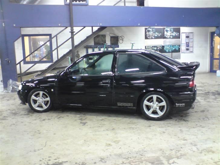 Ford escort RS2000 solgt billede 3
