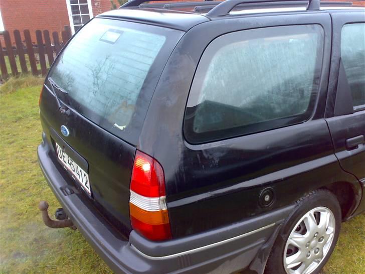 Ford Escort stc. 1.6 | SOLGT billede 6