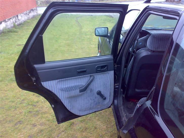 Ford Escort stc. 1.6 | SOLGT billede 12