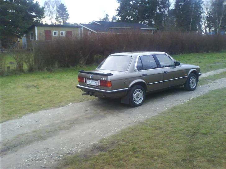 BMW E30 320i solgt billede 5