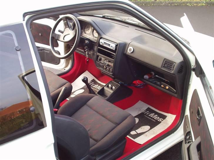 Peugeot 106 Rallye SOLGT billede 4