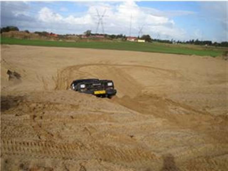 Nissan Patrol  - Fra en hyggelig søndag i en grus grav billede 5