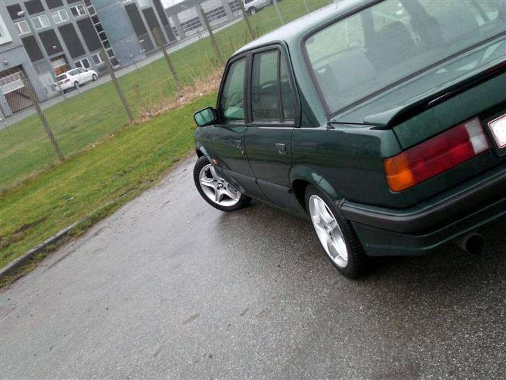 BMW 320i E30 SOLGT billede 6