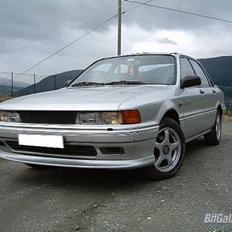 Mitsubishi Galant GLSi