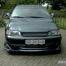 Toyota Carina E 1,6 xli   SOLGT