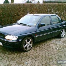 Ford Escort *Totalskadet*
