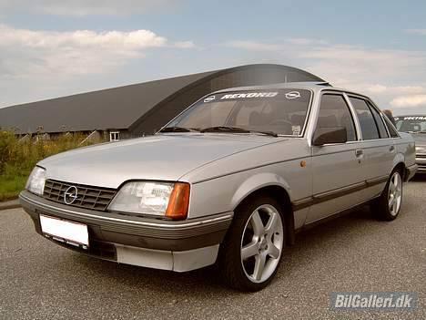 Opel Rekord billede 3