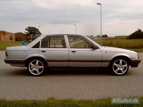Opel Rekord billede 7