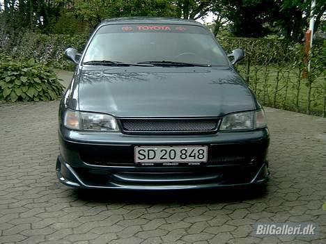 Toyota Carina E 1,6 xli   SOLGT billede 1