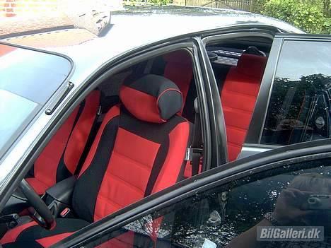 Toyota Carina E 1,6 xli   SOLGT billede 3