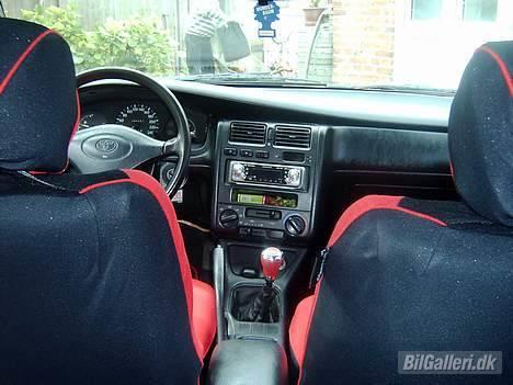 Toyota Carina E 1,6 xli   SOLGT billede 5