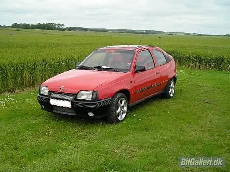 Opel Kadett E - motor død :-( - lige før jeg lavede for- og bagkofangeer samt skørterne billede 6