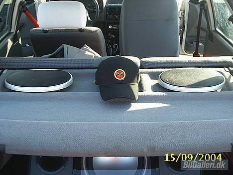 Ford Escort 1.4i  *SOLGT* - Min fine hattehylde med Barcardi kasketten... billede 5