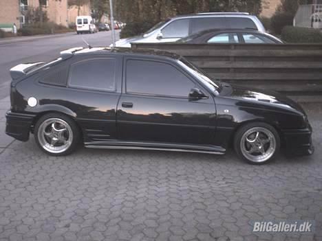 Opel Kadett E Turbo *SOLGT* billede 2