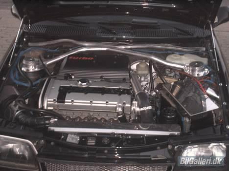 Opel Kadett E Turbo *SOLGT* billede 8