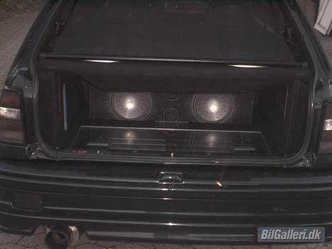 Opel Kadett E Turbo *SOLGT* billede 10