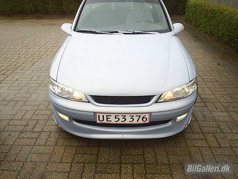 Opel vectra B 2,0 16v SOLGT billede 3