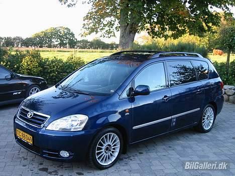 Toyota Sportsvan SOLGT billede 2