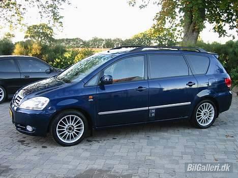 Toyota Sportsvan SOLGT billede 3