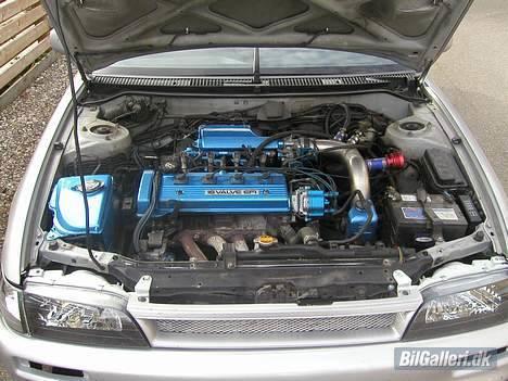 Toyota Corolla Sedan TIL SALG billede 3