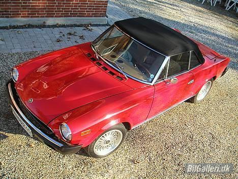 Fiat 124 Spider CS2 billede 1