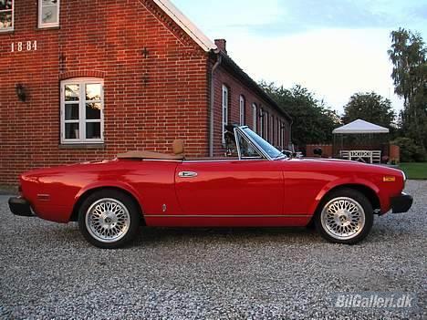 Fiat 124 Spider CS2 billede 4