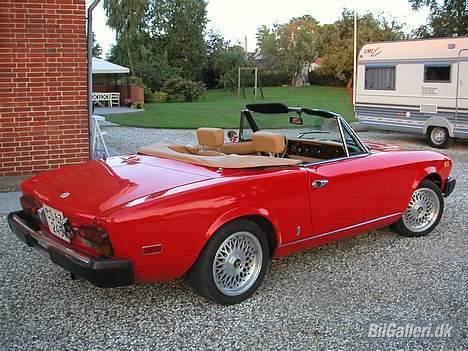 Fiat 124 Spider CS2 billede 6