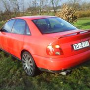Audi A4 1.8 T 20v