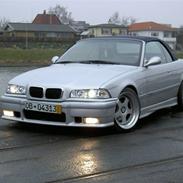 BMW 320 Cabriolet