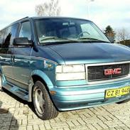 GMC safari