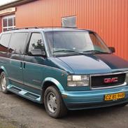 GMC safari