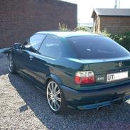 BMW 316i compact