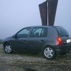 Renault Clio II 1,2 solgt
