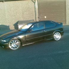 BMW E36 Compact. *DØD*