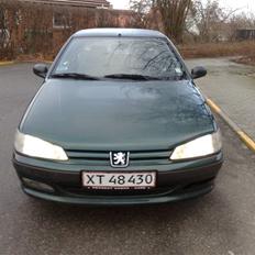 Peugeot 406 1.8 SL *Solgt*