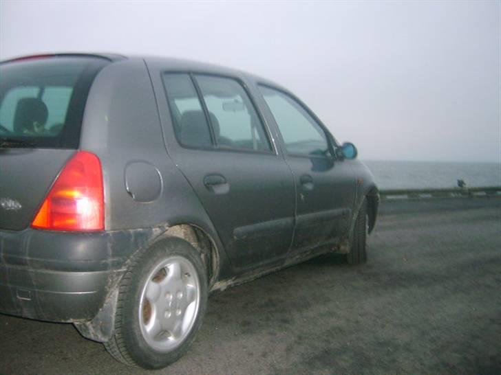 Renault Clio II 1,2 solgt billede 4