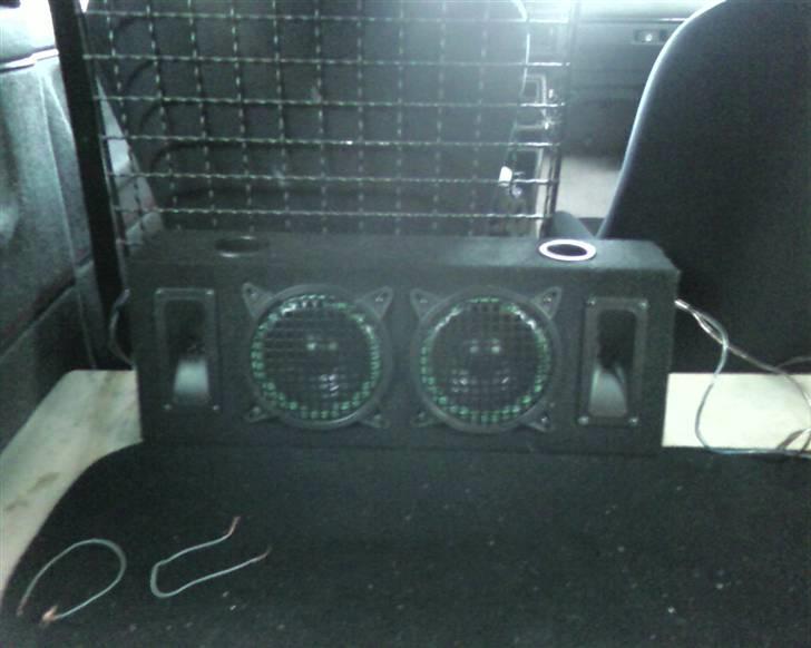 VW Golf - syg thansen anlæg boom boom boom billede 13